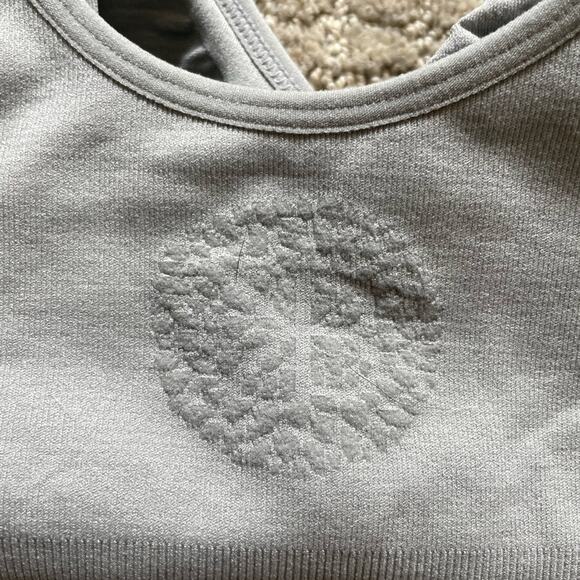 Kindred Bravely Sublime Seamless Nursing Snap Down Tank in Grey Size M - Picture 4 of 5